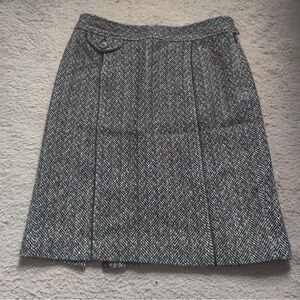 Ann Taylor Black and White Herringbone Tweed Pencil Skirt double slit side tab